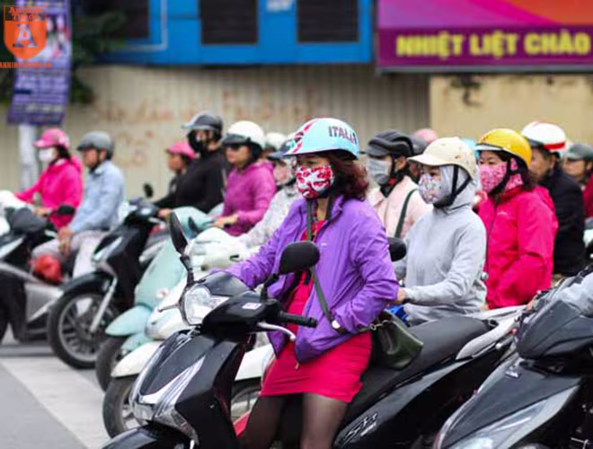 Nhiều người đã kịp thích nghi với sự chuyển mình của thời tiết Nhiều người đã kịp thích nghi với sự chuyển mình của thời tiết